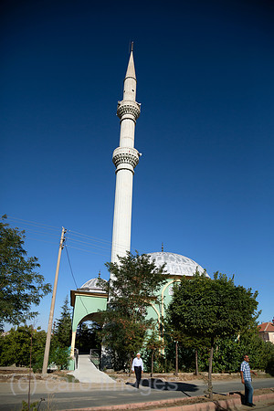 Tuerkei, Bogazkoey Sarıyahsi - Moschee in einem Dorf in Anatolien