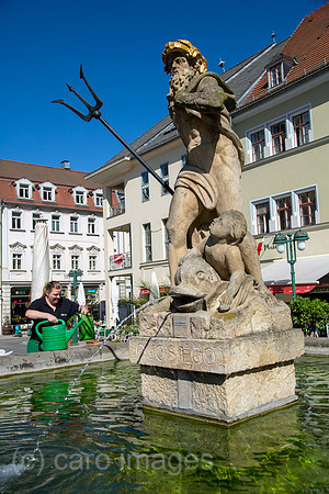 Deutschland, Weimar - Der Markt mit dem Neptunbrunnen