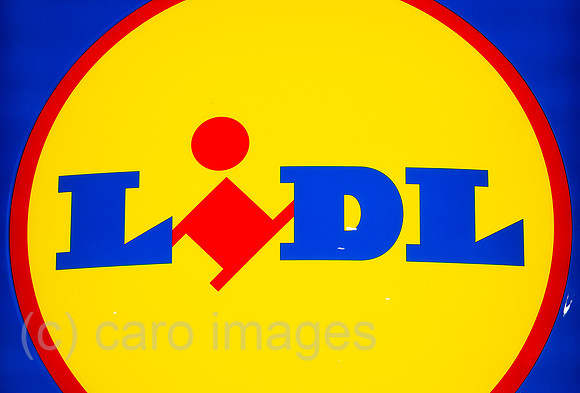 Polen, Poznan - Logo an einem Lidl-Supermarkt