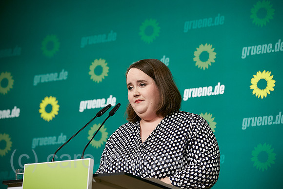 Berlin, Deutschland - Die Bundesvorsitzende Ricarda Lang von BUENDNIS 90/DIE GRUENEN bei einer Pressekonferenz.
