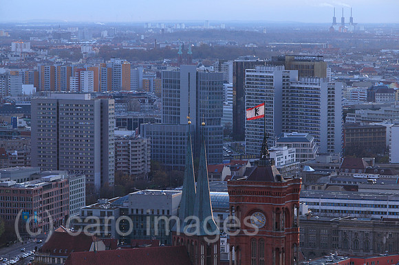 00P071114D007CAROE.JPG