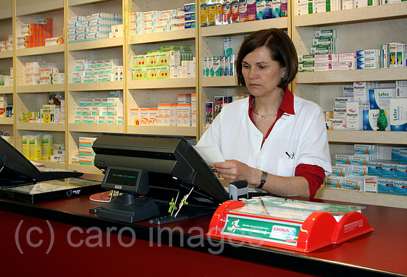 0AT090414D032CAROE.JPG