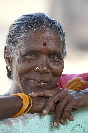 00U090630D047CAROE.JPG