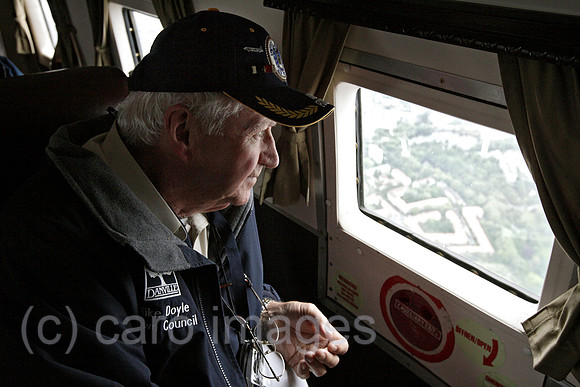 00U090511D010CAROE.JPG