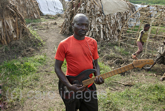 00U081210D002CAROE.JPG