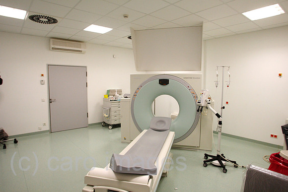 00U081007D059CAROE.JPG