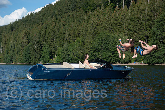 00K120810D108CAROE.JPG