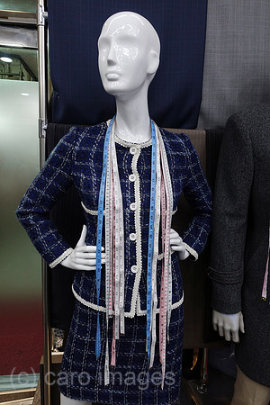 00S171206D082CAROEX.JPG