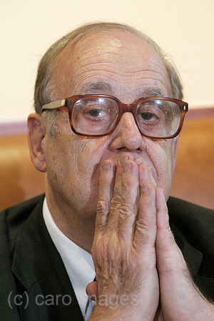 00U090210D004CAROE.JPG