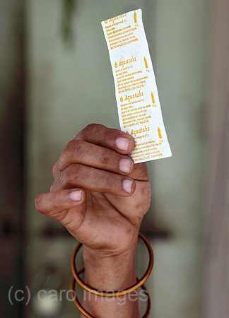 00U090629D019CAROE.JPG