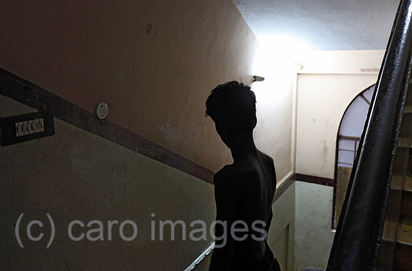 00U090627D036CAROE.JPG