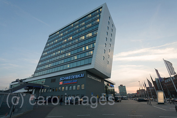 0PR141127D022CAROE.JPG