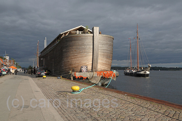 0PR130921D001CAROE.JPG