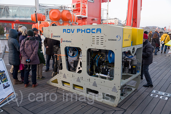 0PR141127D011CAROE.JPG