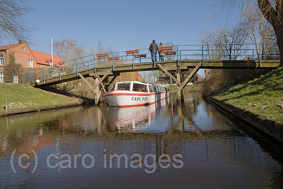 0PR150406D018CAROE.JPG