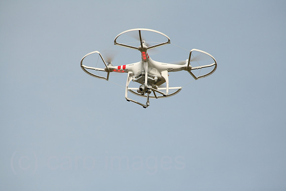 0PR140724D002CAROE.JPG