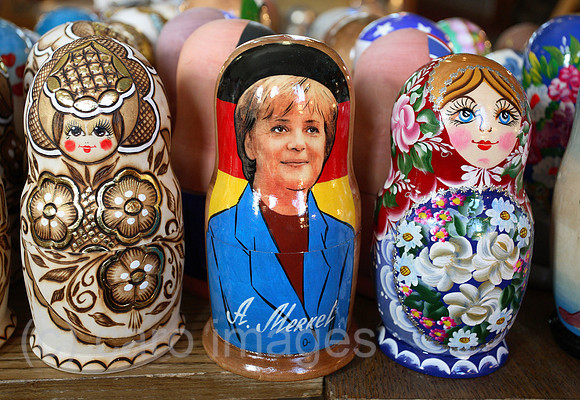 00S061109D063CARO.JPG