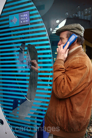 00S061107D090CARO.JPG