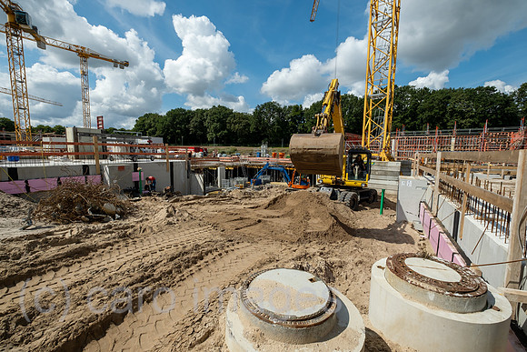Deutschland, Bremen - Baustelle fuer eine Wohnsiedlung