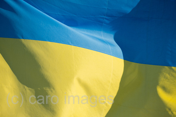 Deutschland, Barenburg - ukrainische Nationalflagge