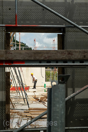 Deutschland, Bremen - Baustelle fuer eine Wohnsiedlung