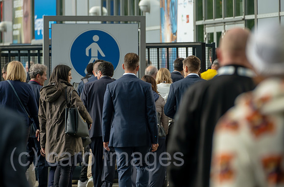 Deutschland, Hannover - Hannover-Messe, Ein Tag geht zu Ende