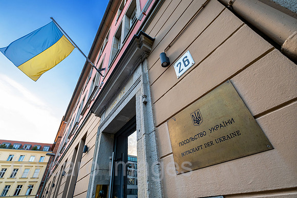 Deutschland, Berlin - Botschaft der Ukraine in der Bundesrepublik Deutschland in Mitte
