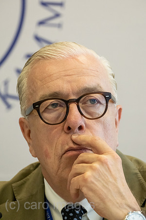 Deutschland, Bremen - Klaus Reinhardt, Praesident der Bundesaerztekammer, PK beim Deutschen Aerztetag (jaehrliche Hauptversammlung des Parlaments der Aerzteschaft)