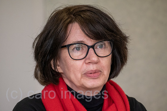 Deutschland, Bremen - Bremer Gesundheitssenatorin Claudia Bernhard (Die Linke)