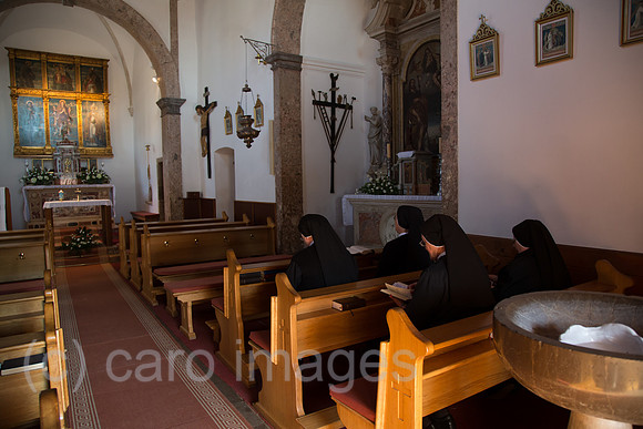 Kroatien, Porat (Insel Krk) - Klosterkirche in dem ueber 500 Jahre alten Kloster Porat auf der Insel Krk