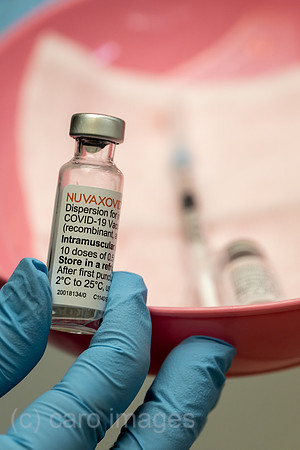 Deutschland, Bremen - neuer COVID-19-Impfstoff Nuvaxovid der Firma Novavax