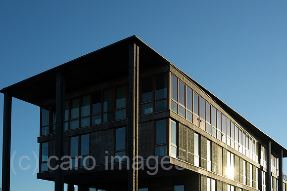 Deutschland, Bremen - moderne Gewerbeimmobilie komplett aus Holz