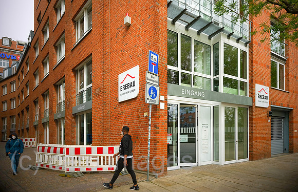 Deutschland, Bremen - Sitz der stadteigenen Wohnungsbaugesellschaft Brebau, ins Gerede gekommen wegen diskriminierender Vergabe bei Wohnungsvermietung