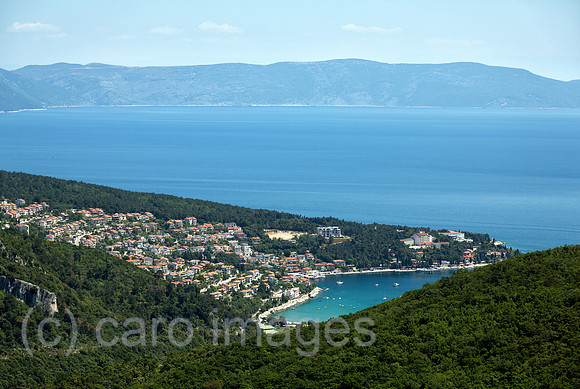 Kroatien, Labin - das malerische, altertuemliche Bergstaedtchen Labin, Blick Richtung Kvarner Bucht