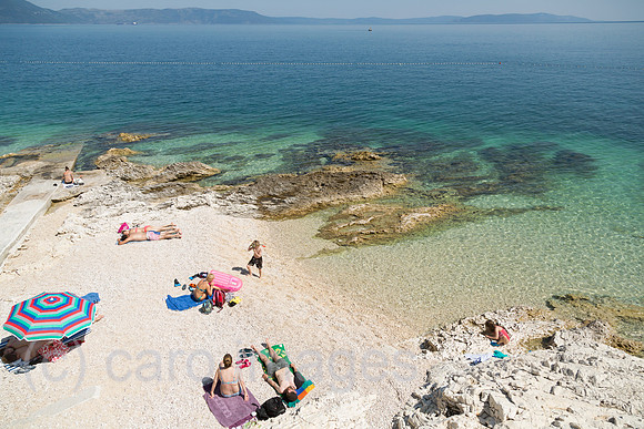 Kroatien, Rabac - Kieselstrand an der Adria