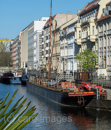 Berlin, Deutschland - Der historische Hafen am Maerkischen Ufer