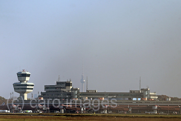 00S201108D628CARO.JPG