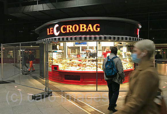 00S201012D516CARO.JPG
