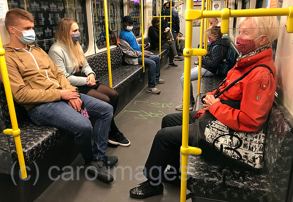 00S201008D511CARO.JPG
