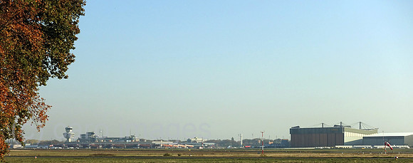00S201108D627CARO.JPG
