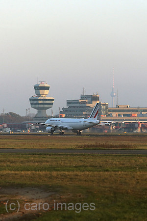 00S201108D664CARO.JPG