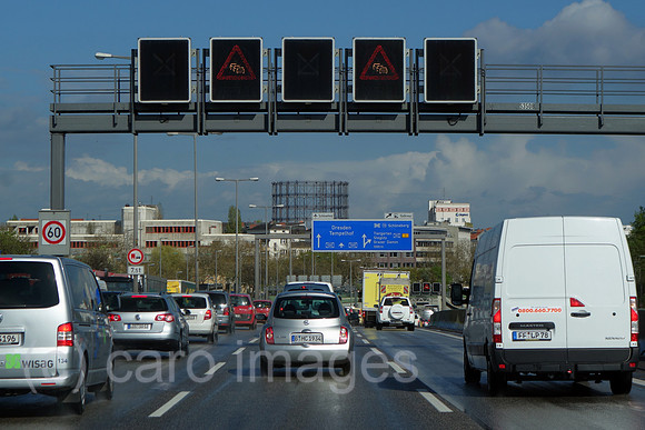 00S140409D309CARO.JPG