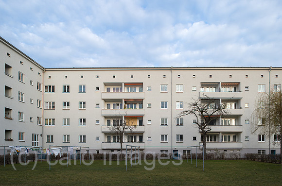 0CE150308D042CARO.JPG