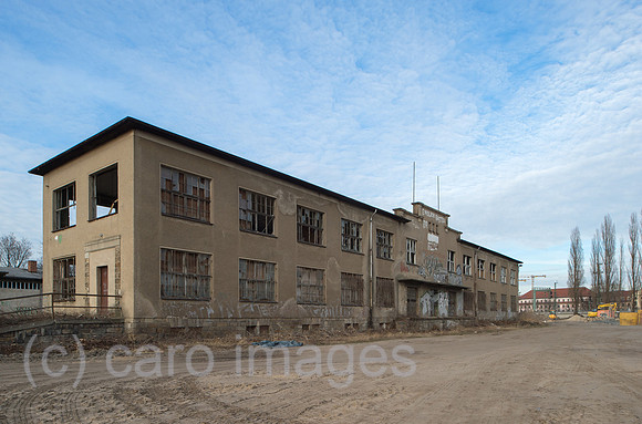 0CE150308D038CARO.JPG