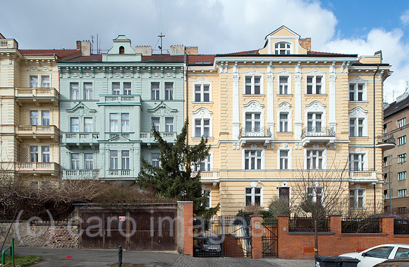 0CE150311D017CARO.JPG
