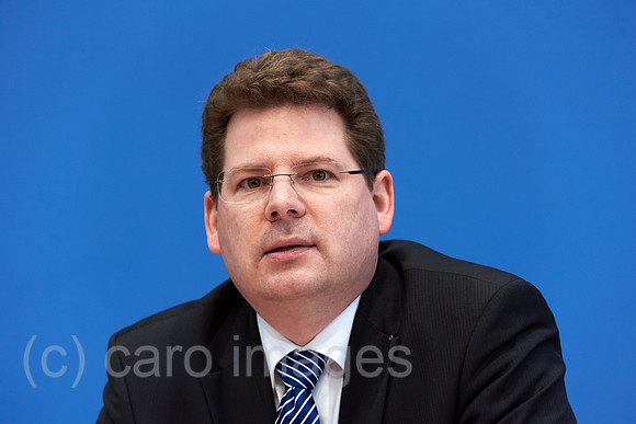 00Y160414D015CARO.JPG