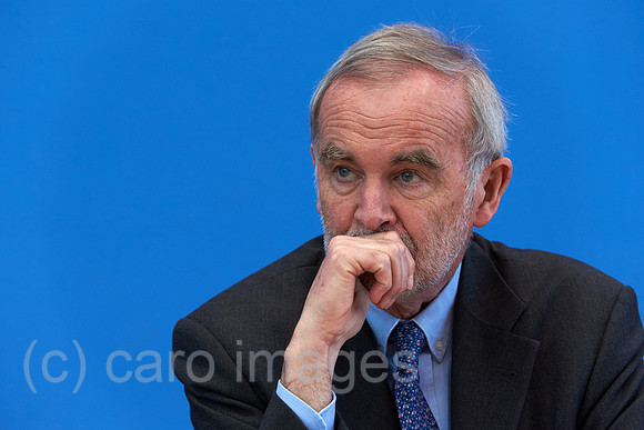 00Y160405D004CARO.JPG
