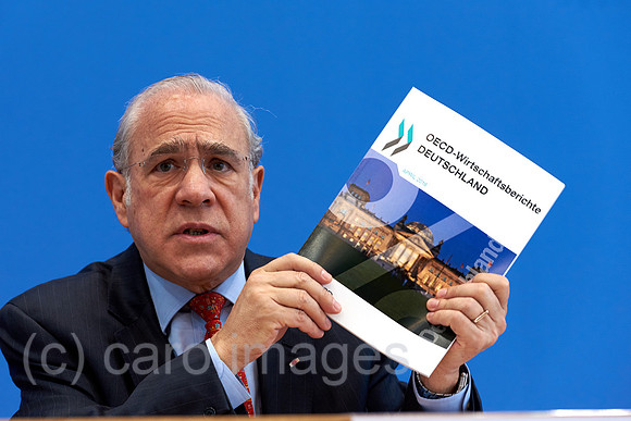 00Y160405D026CARO.JPG