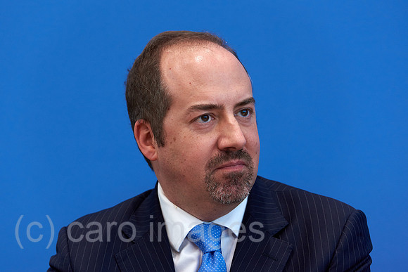 00Y160405D005CARO.JPG