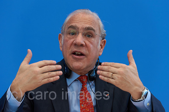 00Y160405D045CARO.JPG